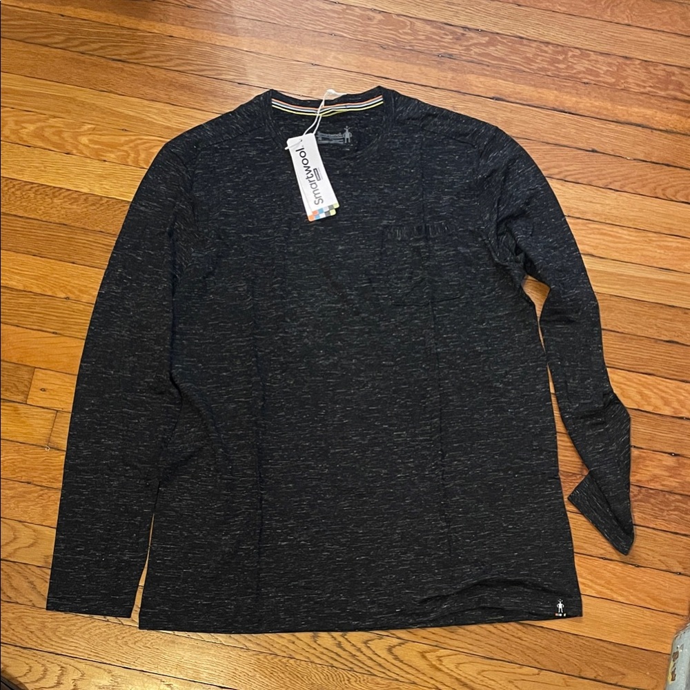 SmartWool Men’s Black Heather Long Sleeve Tee